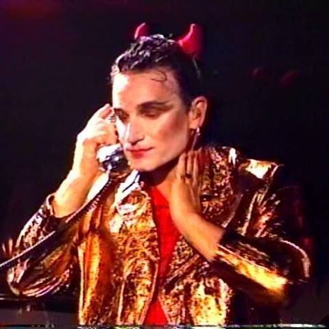 u2_show_03