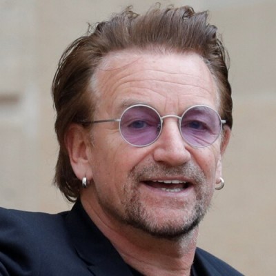 Bono leiloa letra manuscrita de “One” para ajudar no combate ao Covid-19