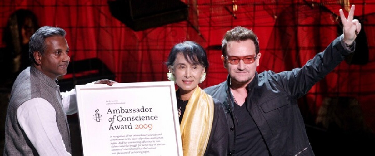 U2 divulga carta em protesto à Aung San Suu Kyi