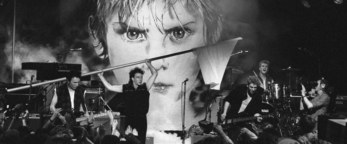 1983: U2 – Um triunfo internacional