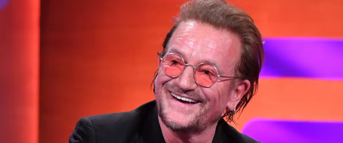 Bono participa do programa The Graham Norton Show