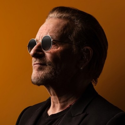 Bono confirma que série do U2 na Netflix está em produção