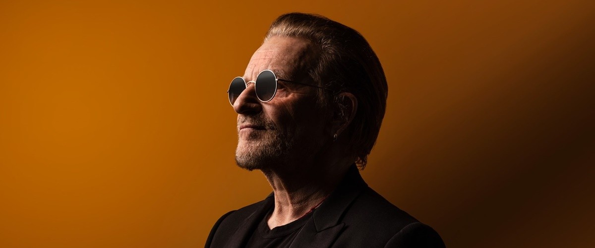 Bono confirma que série do U2 na Netflix está em produção