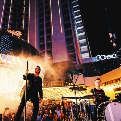 U2 apresenta o novo single “Atomic City” nas ruas de Las Vegas